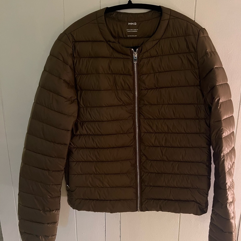 aritzia waterproof jacket
